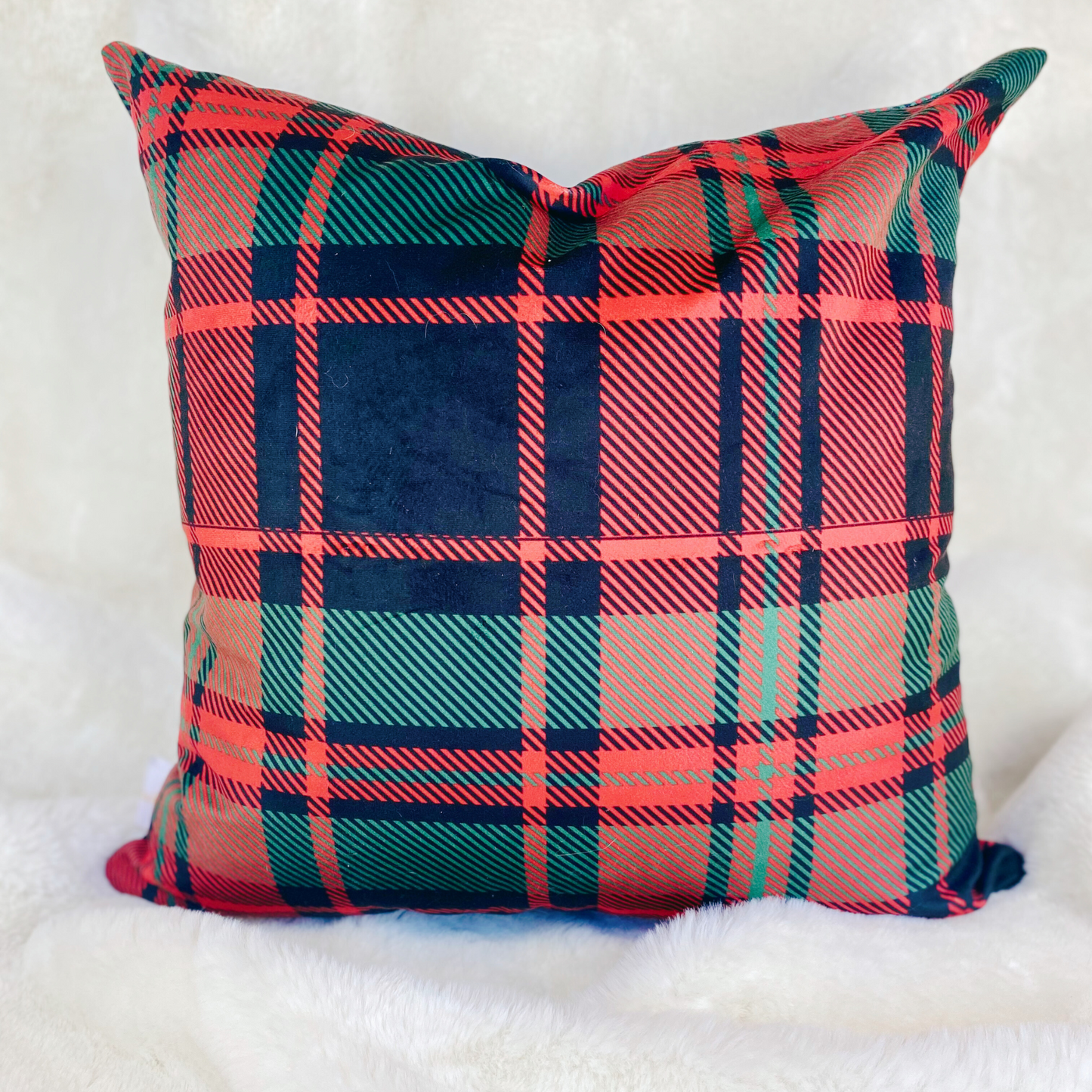 Classic Plaid + Cushion Cover 22" x 22"